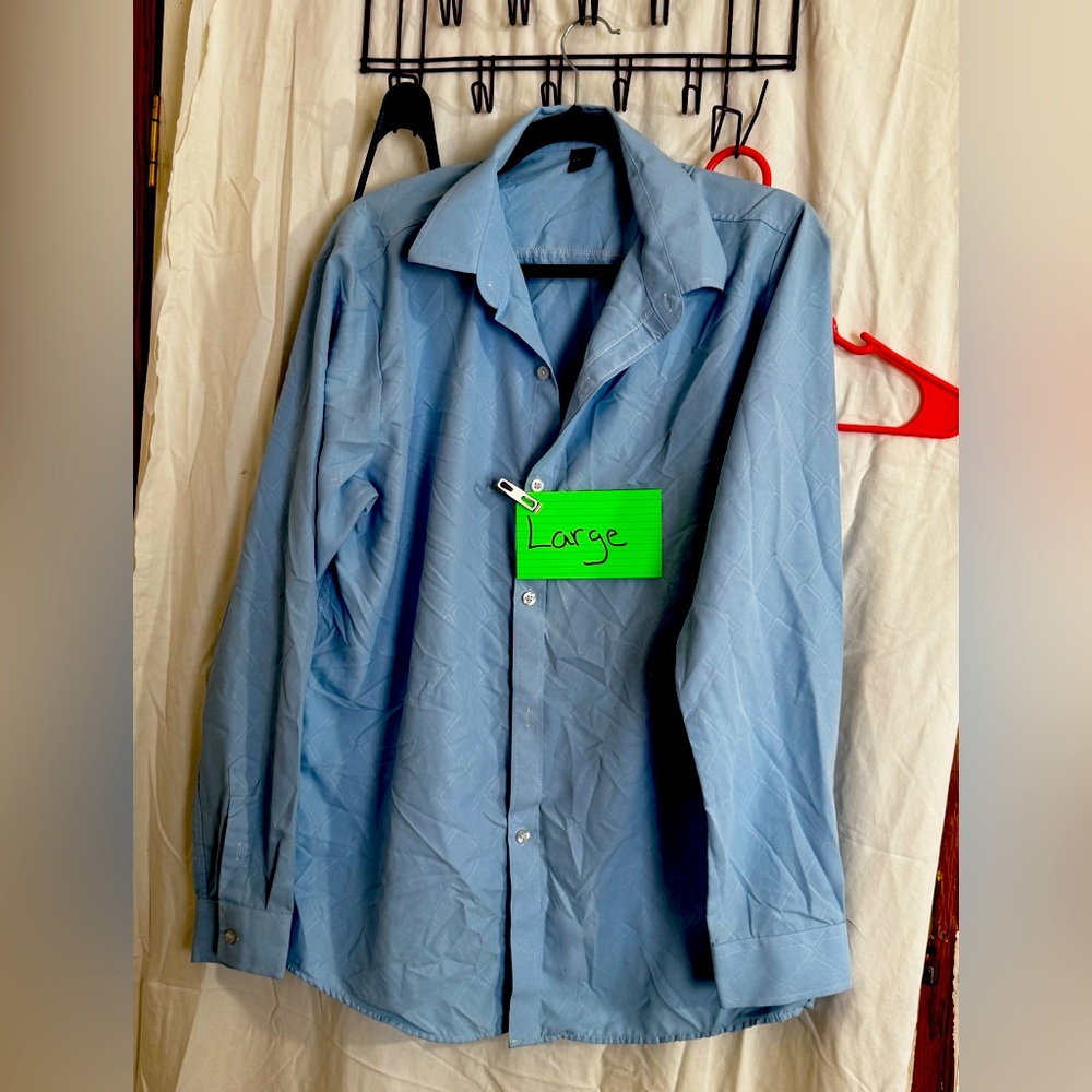 Large men’s NWOT button down dress shirt